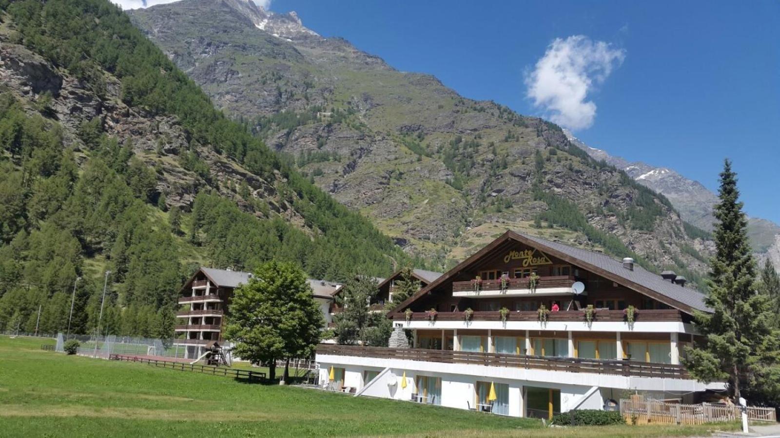 Monte Rosa Taesch, Apartments Mit Wellness Bereich Esterno foto